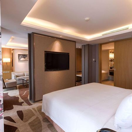 מלון Ramada Plaza By Wyndham Fuzhou South מראה חיצוני תמונה
