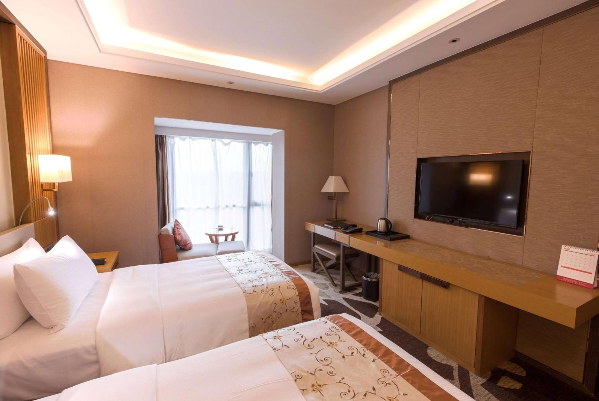 מלון Ramada Plaza By Wyndham Fuzhou South מראה חיצוני תמונה